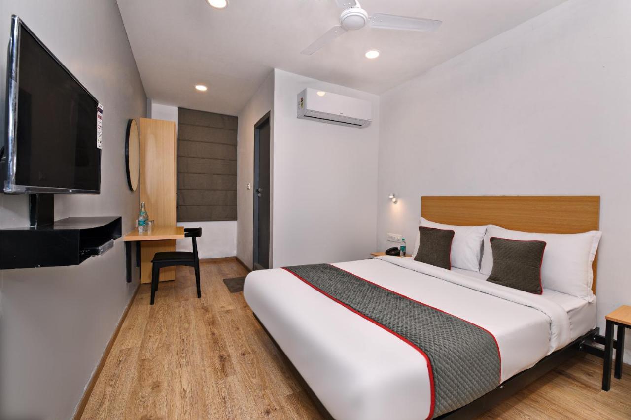 Townhouse Function Inn Near Chaudhary Charan Singh International Airport Lucknow Ngoại thất bức ảnh