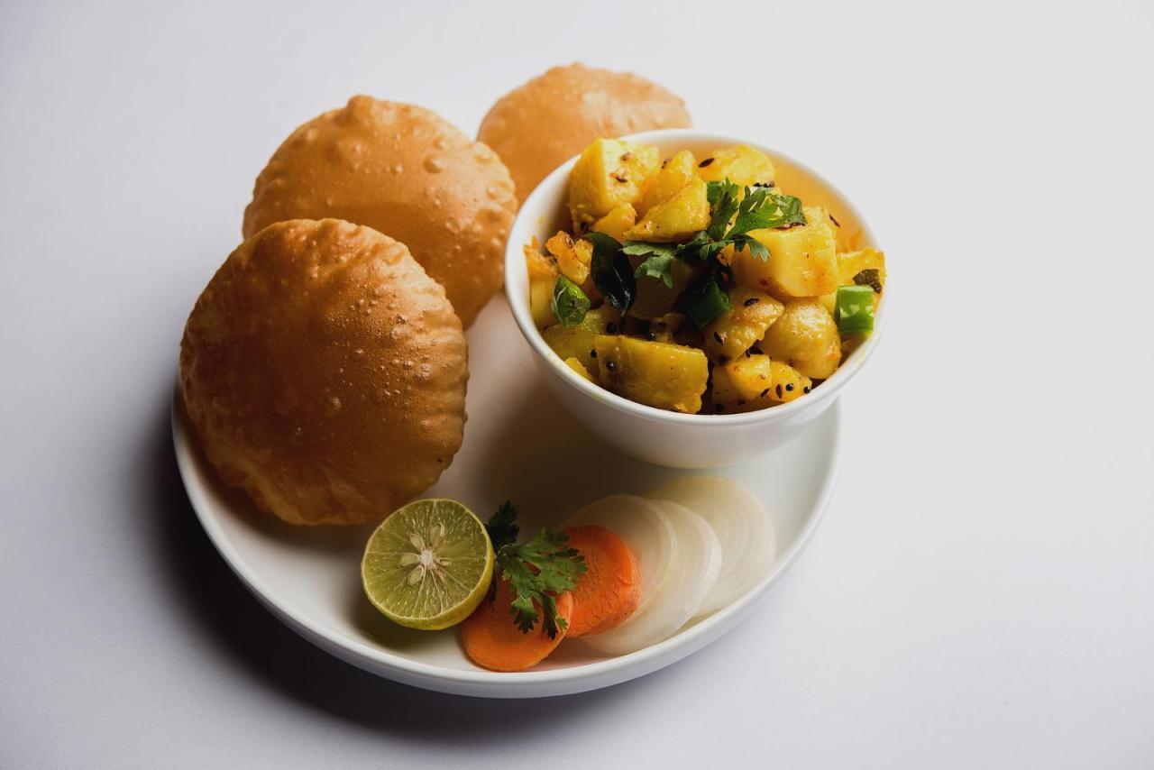 Townhouse Function Inn Near Chaudhary Charan Singh International Airport Lucknow Ngoại thất bức ảnh