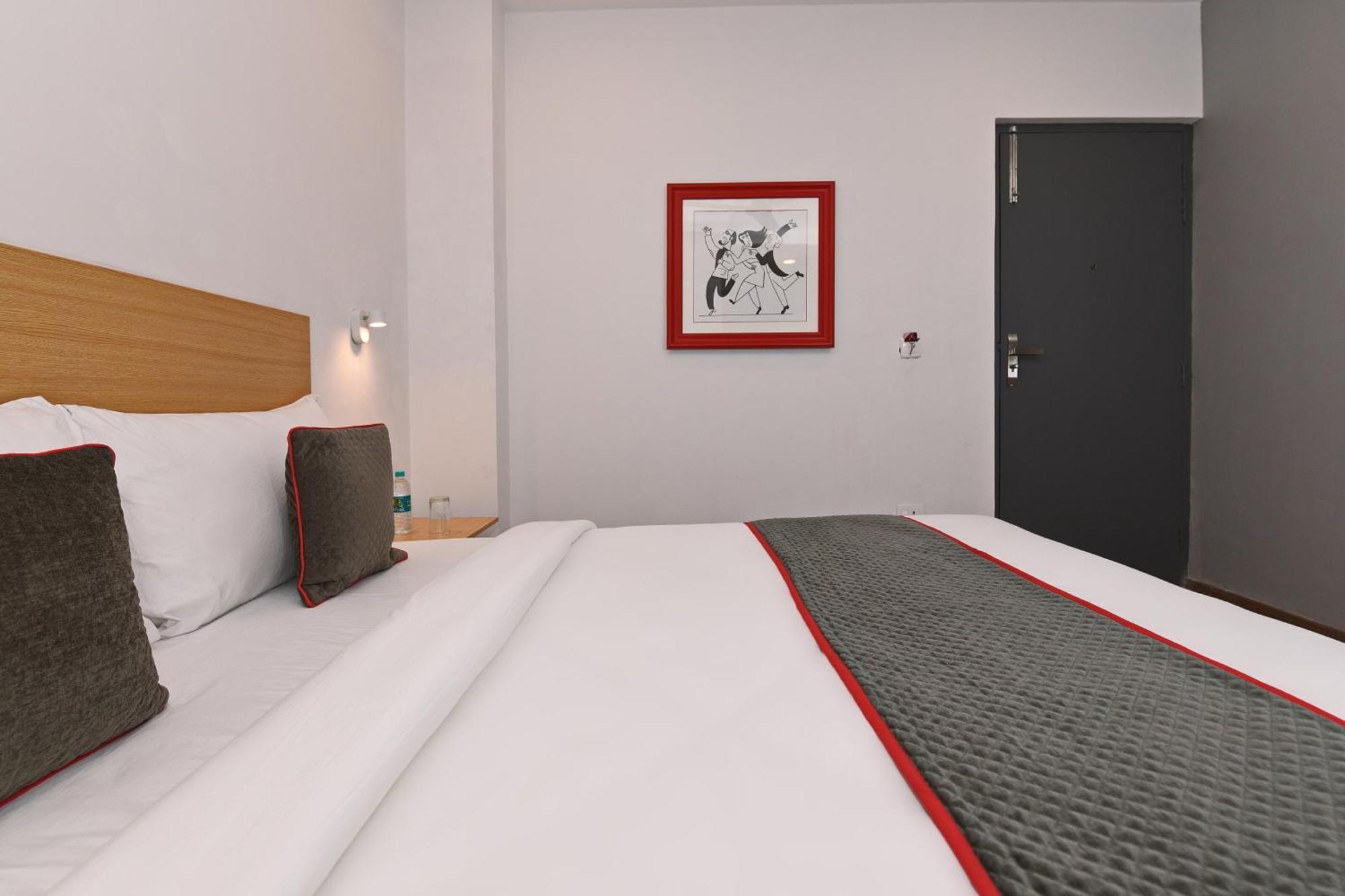Townhouse Function Inn Near Chaudhary Charan Singh International Airport Lucknow Ngoại thất bức ảnh