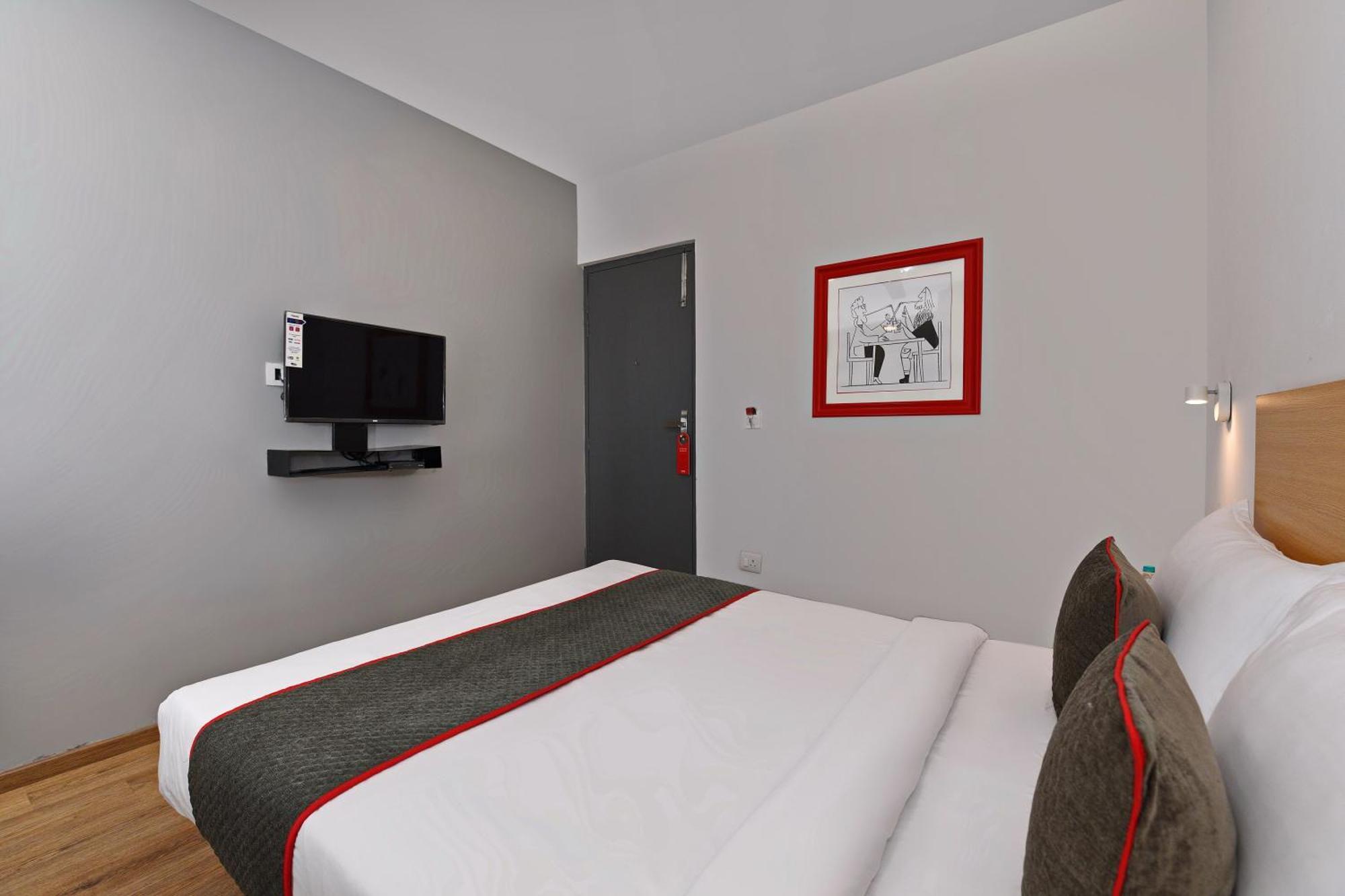 Townhouse Function Inn Near Chaudhary Charan Singh International Airport Lucknow Ngoại thất bức ảnh